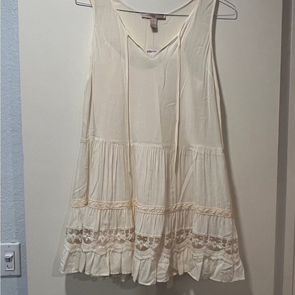 Elegant Cream Sleeveless Top